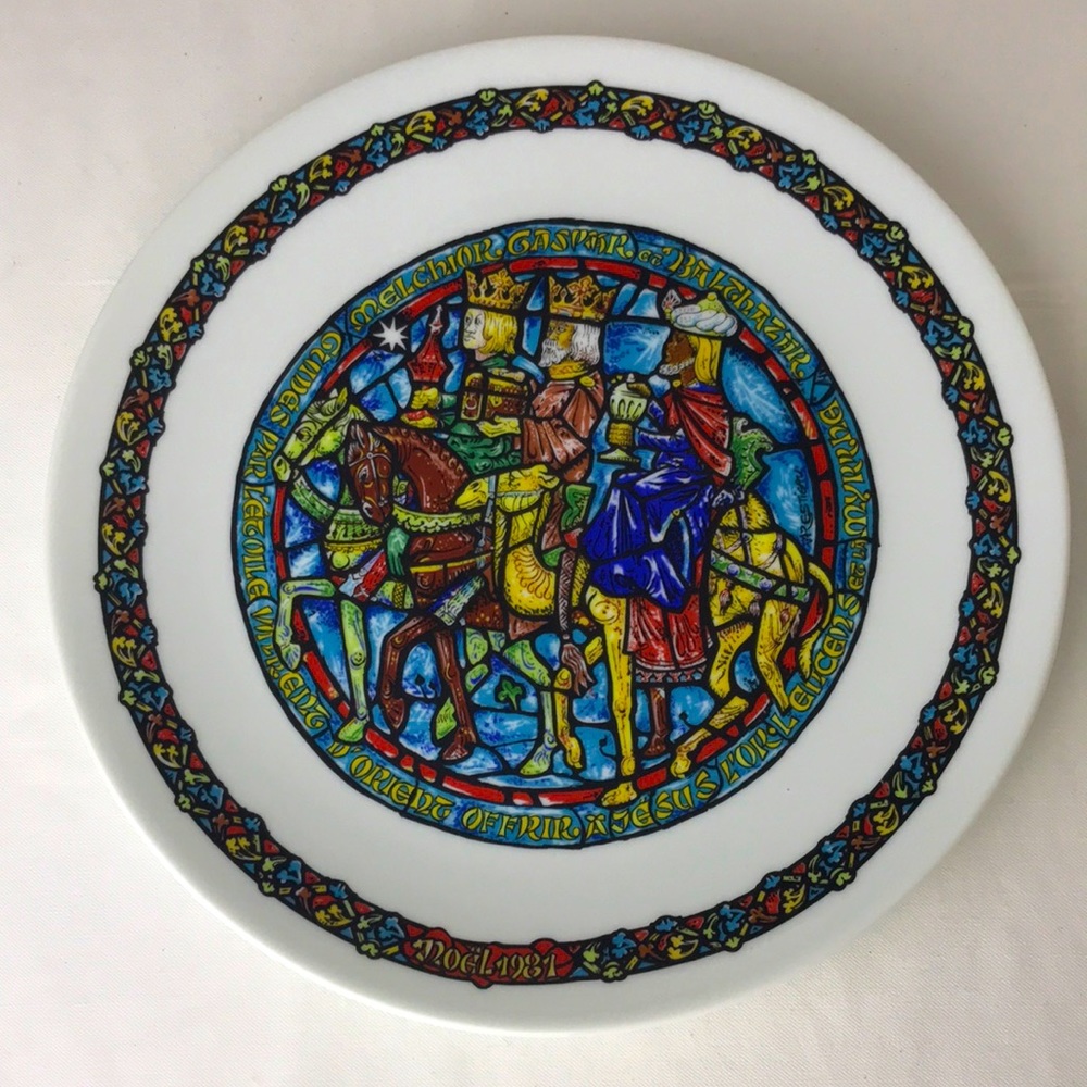 Vintage Henri D’arceau limoges porcelain 1977 Christmas plate 1st edition